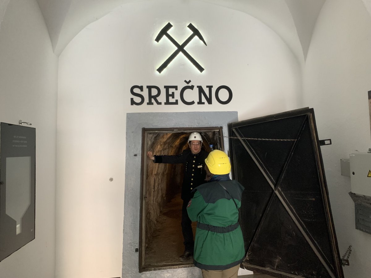 big surprise how much fun it is to go down the second biggest Mercury mine in the world..