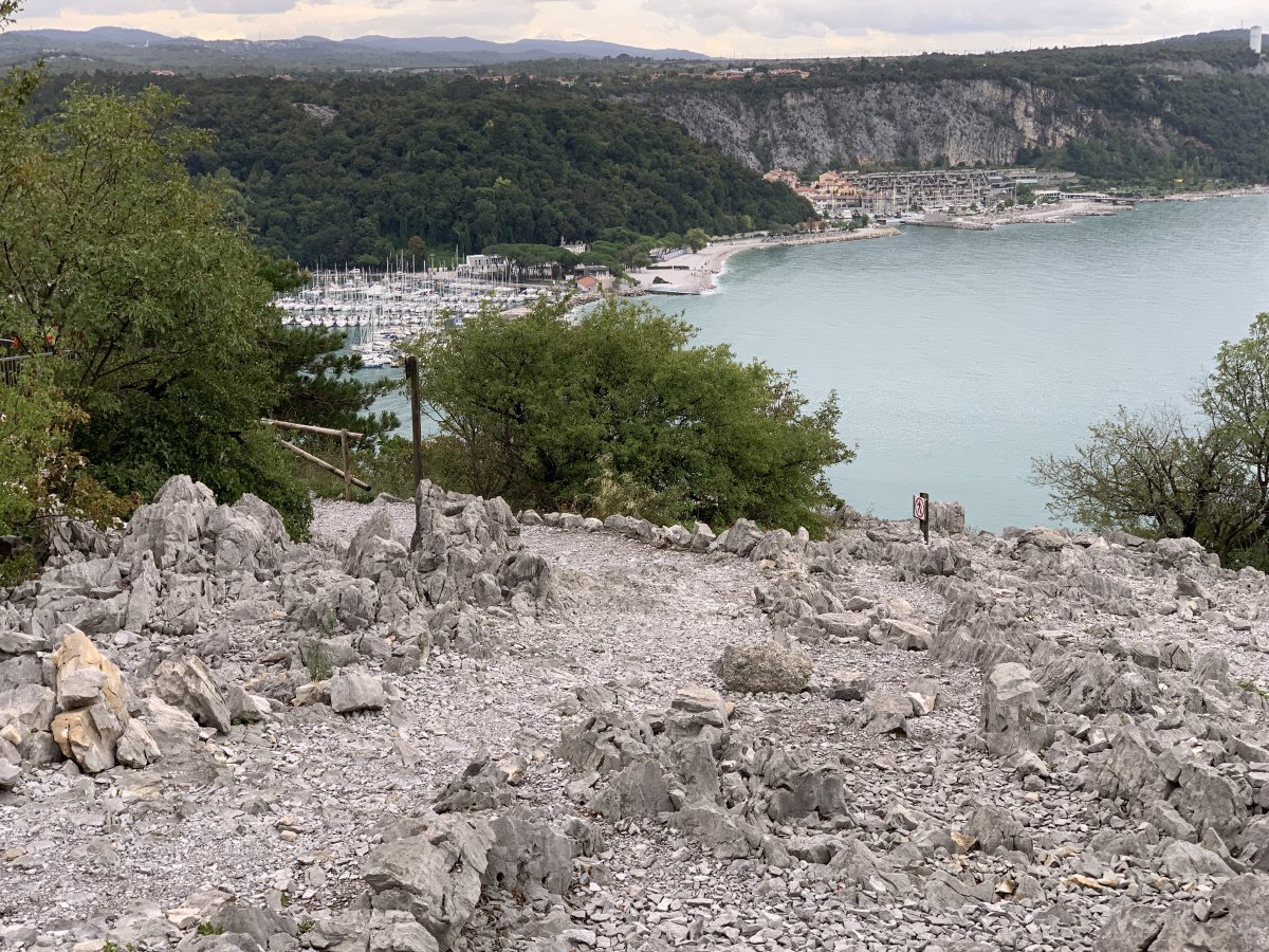 Like a path on the moon with great views..