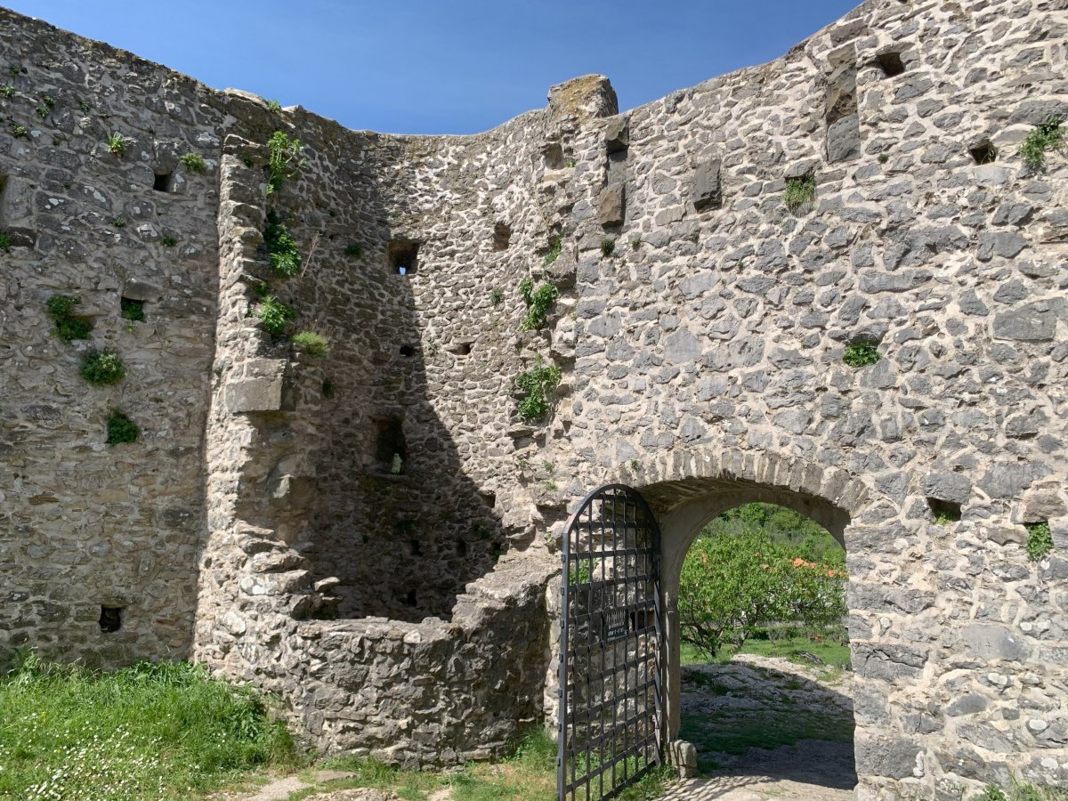 Just try to imagine the towers being manned and the gate locked, ready for action..