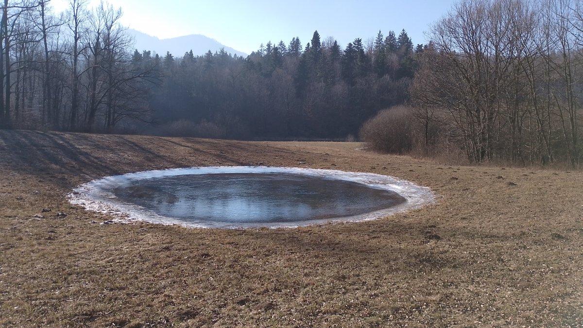 Looks a bit like an alien landing spot, but this is how the unique Karst nature looks in winter..