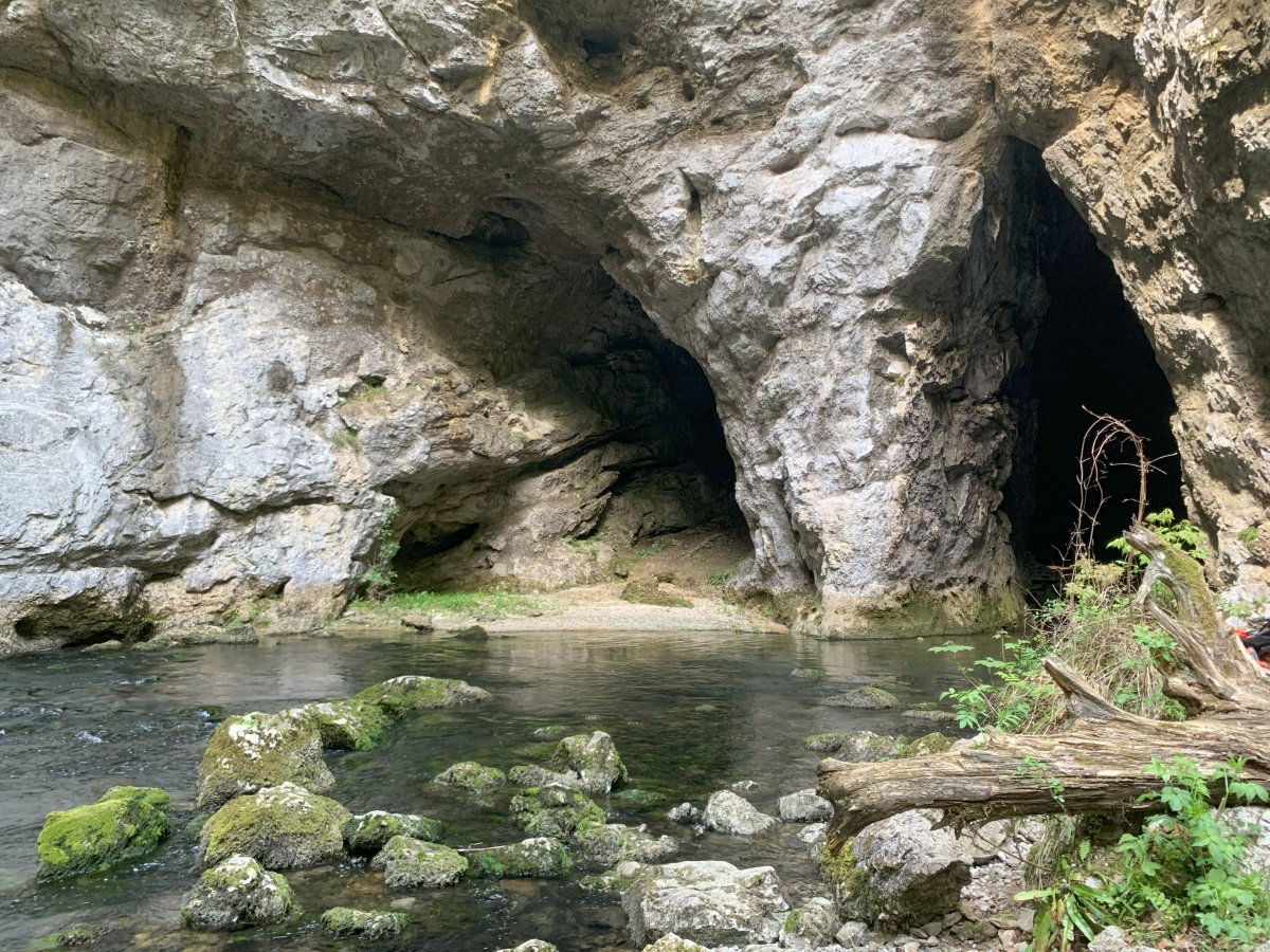 Green Cave is the end of the sotne valley, sometimes you can cross the river, sometimes not, sometimes not even a river..