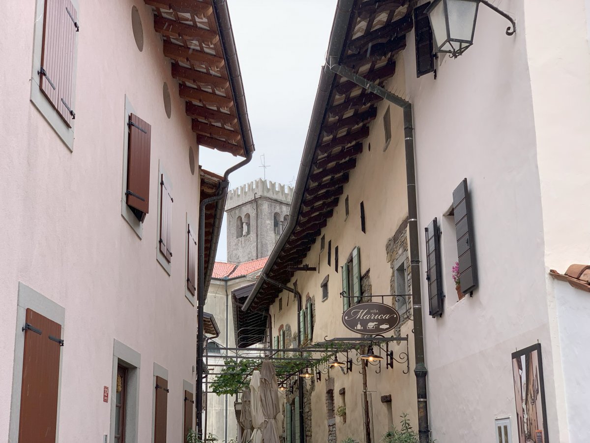 explore the cute side streets in the hilltop village of Smartno.. explore the cute side streets in the hilltop village of Smartno..