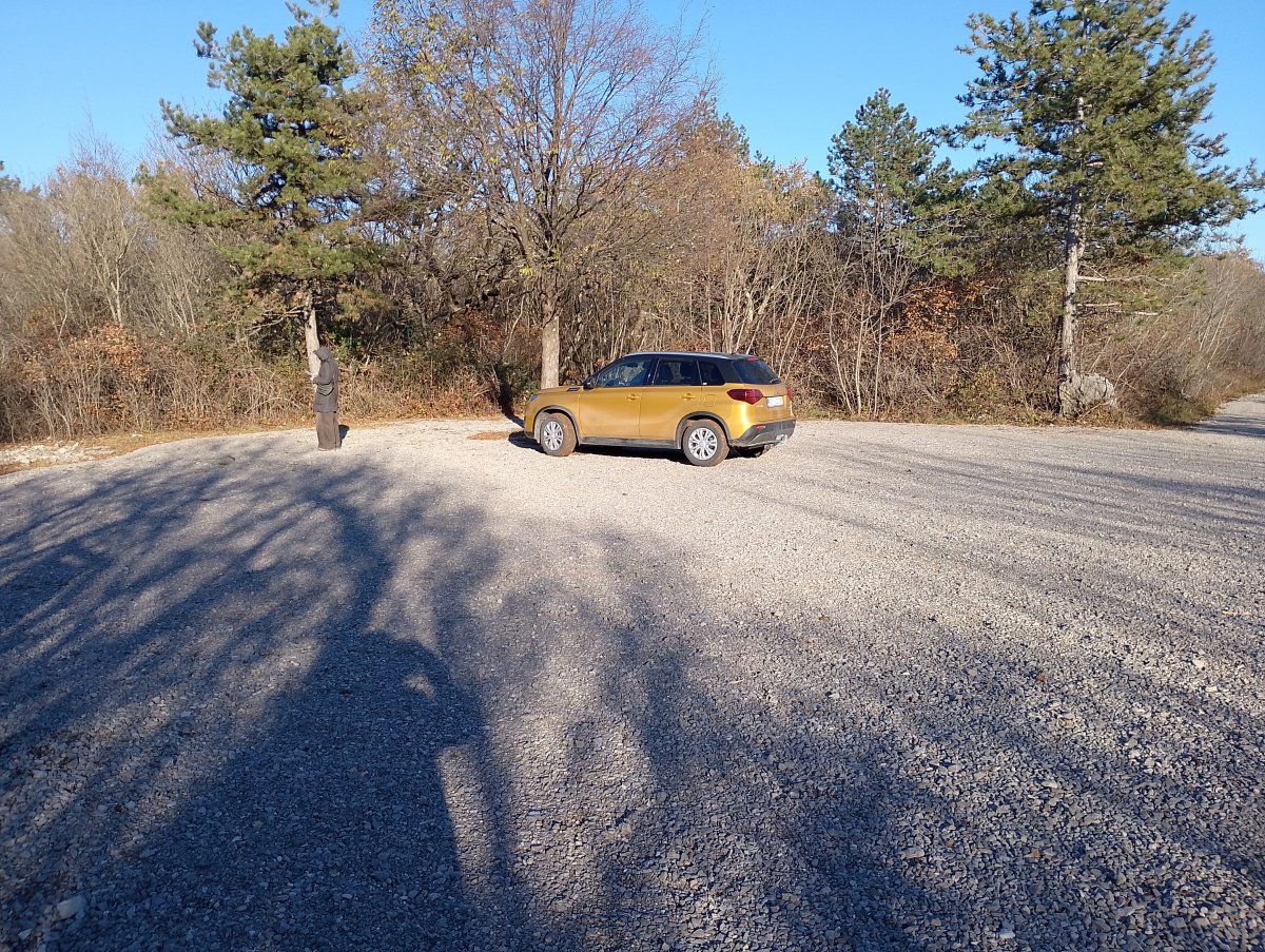 big open car park at Potato Cave..