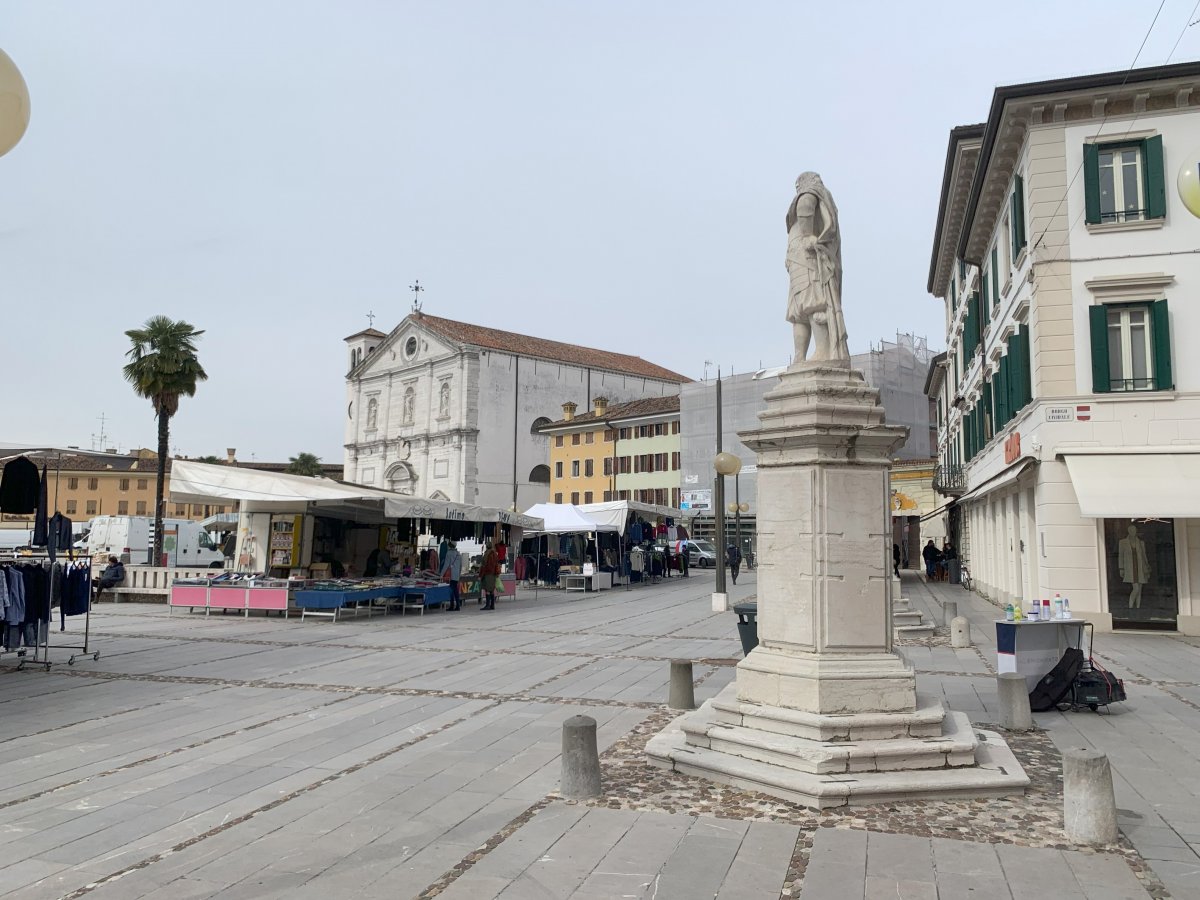 Monday is often market day in Italy..