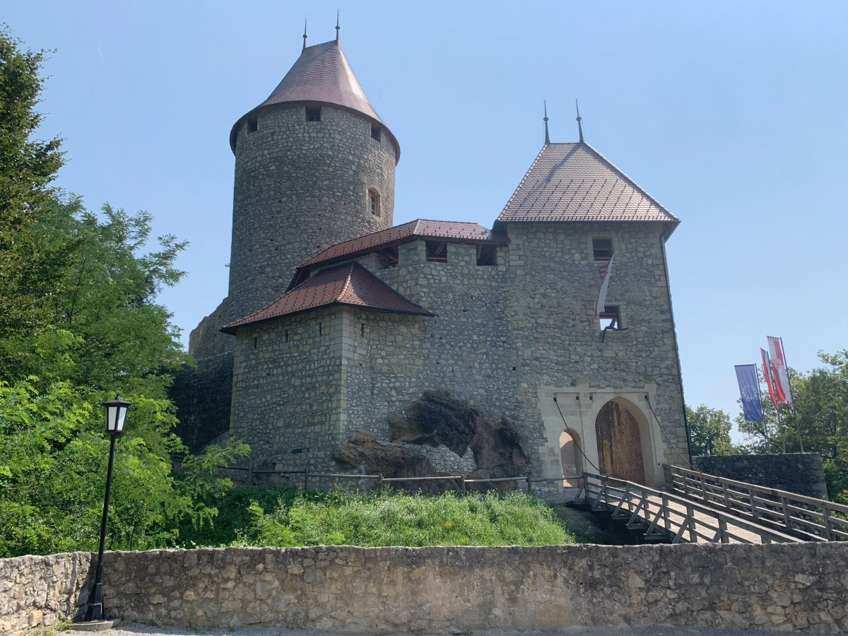 Now this is what we imagine a fairytale castle should look like..
