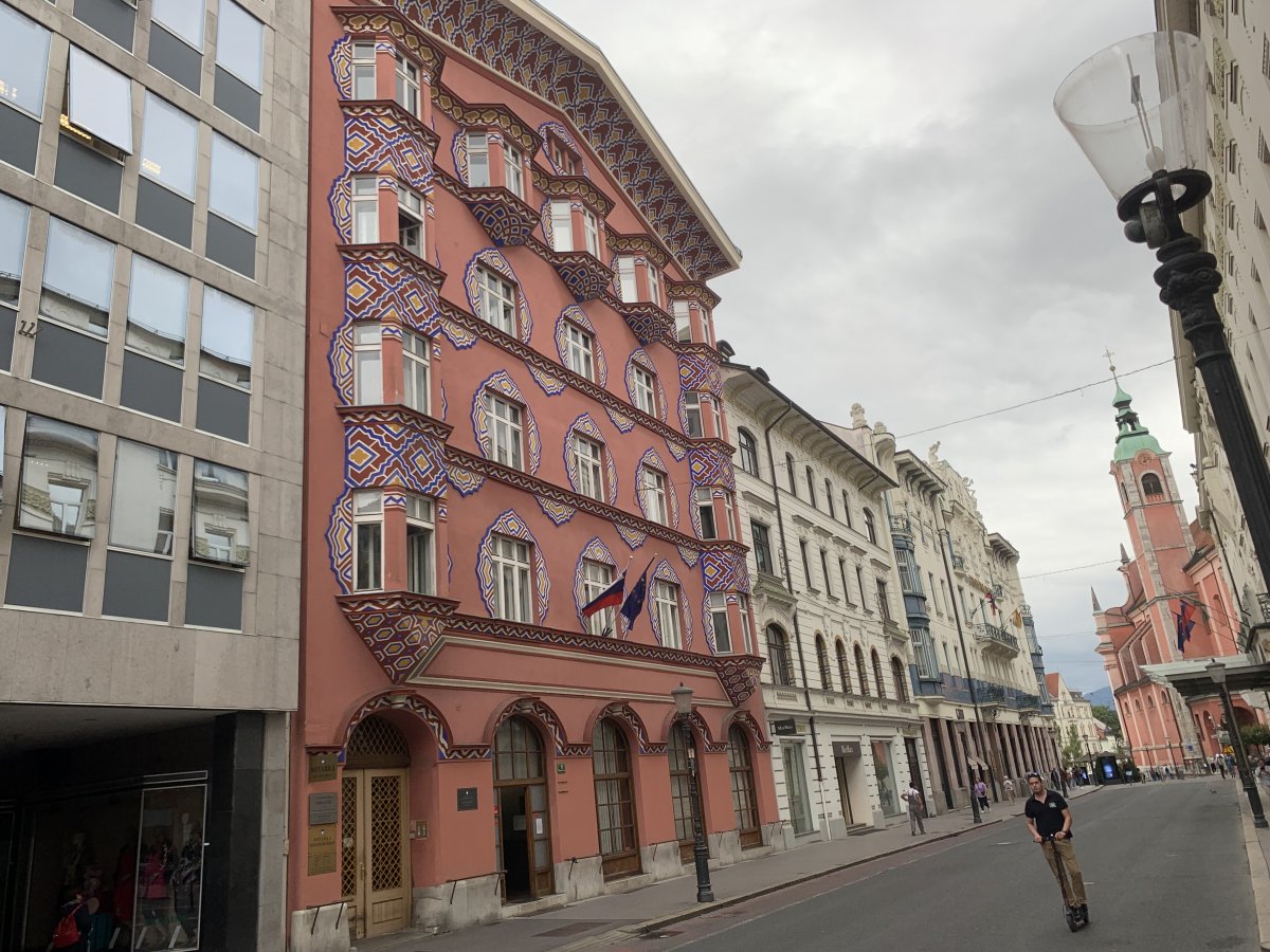 Ljubljana.. Pretty in pink..