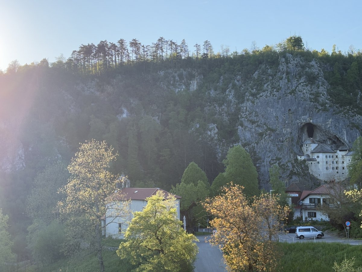 The biggest cave castle in the world hangs from a 120m hugh cliff 70m up.. You can walk here from the Lodge..